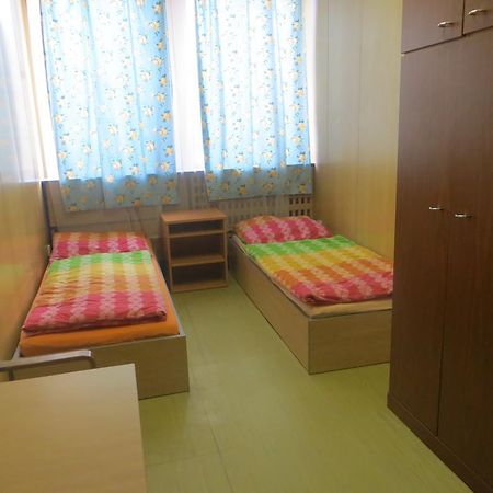 Hostel Monty Říčany Εξωτερικό φωτογραφία