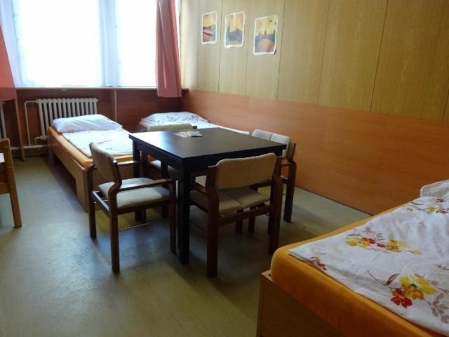 Hostel Monty Říčany Δωμάτιο φωτογραφία